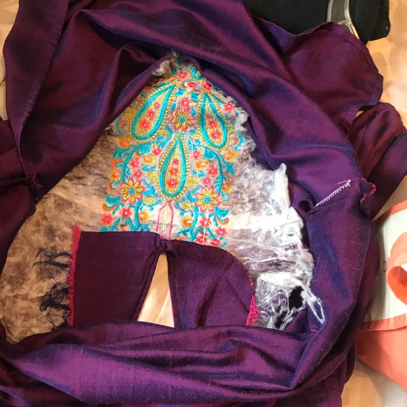 VL Collection Enterprises Pakistan Purple Embroidered Blouse - Picture 5 of 9